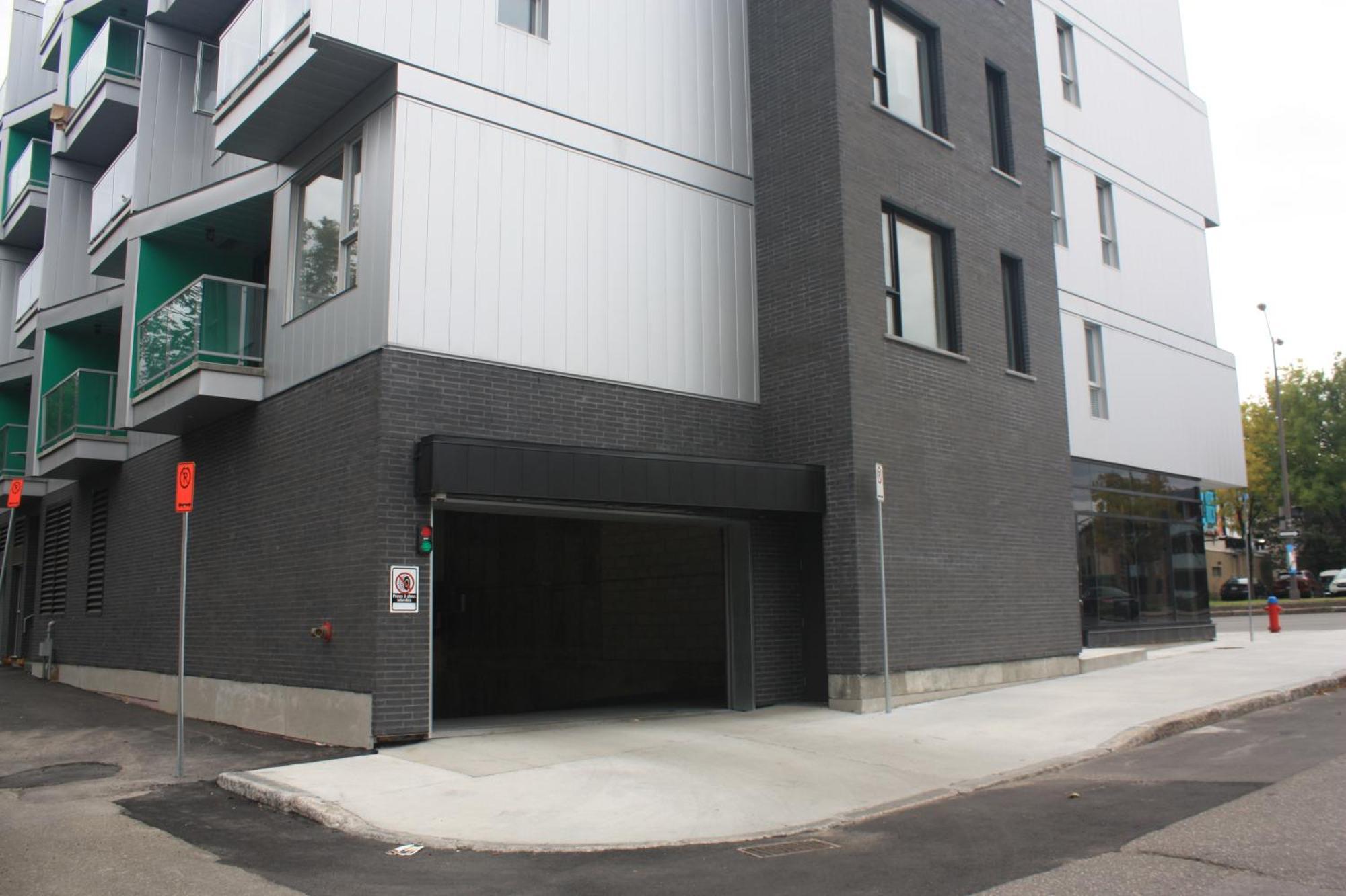 Le Kameleon 318 : Interieur Parking, Rooftop Terrace, Gym 魁北克 外观 照片